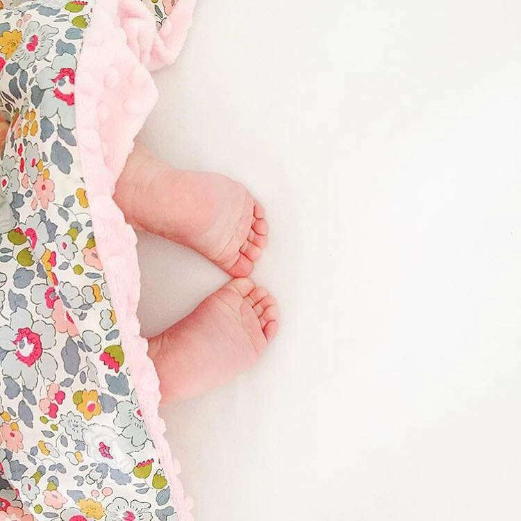Liberty London Gefütterte Baby Decke Mit Minky Kuschel Weichem Stoff Liberty London Gefütterte Baby Decke Mit Minky Kuschel Weichem Stoff von Etsy - GraceJamesOnline