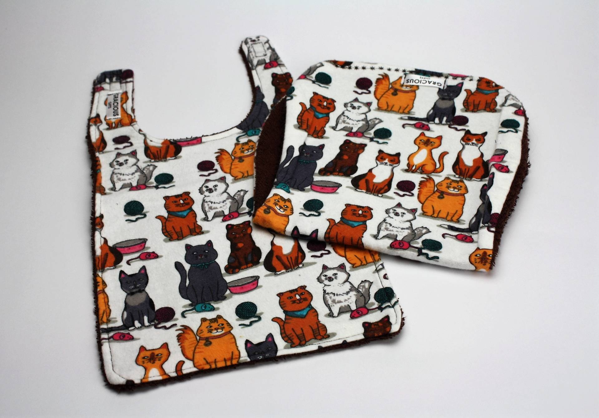 Katze Thema Lange Baby Lätzchen Und Burp Tuch Set | Neugeborenes Zubehör Drool Terry Handtuch Burping Pad Baby-Dusche-Geschenk Neues Baby-Geschenk von Etsy - GraciousGiftsCanada
