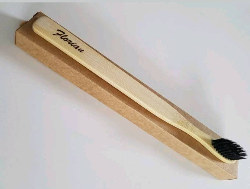 Zahnbürste Aus Holz Mit Namensgravur, Lasergraviert Bambus, Umweltfreundlich, Biologisch Abbaubar, Preiswert, Die Erste Zahnbürste Aus Holz Mit Namensgravur, Lasergraviert Bambus, Umweltfreundlich, Biologisch Abbaubar, Preiswert, Die Erste von Etsy - Gravejoli