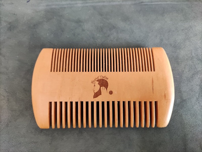 Personalisierter Pfirsich Holzkamm Graviertes Logo, Bart & Haare Personalisierter Pfirsich Holzkamm Graviertes Logo, Bart & Haare von Etsy - GreatBeardCare