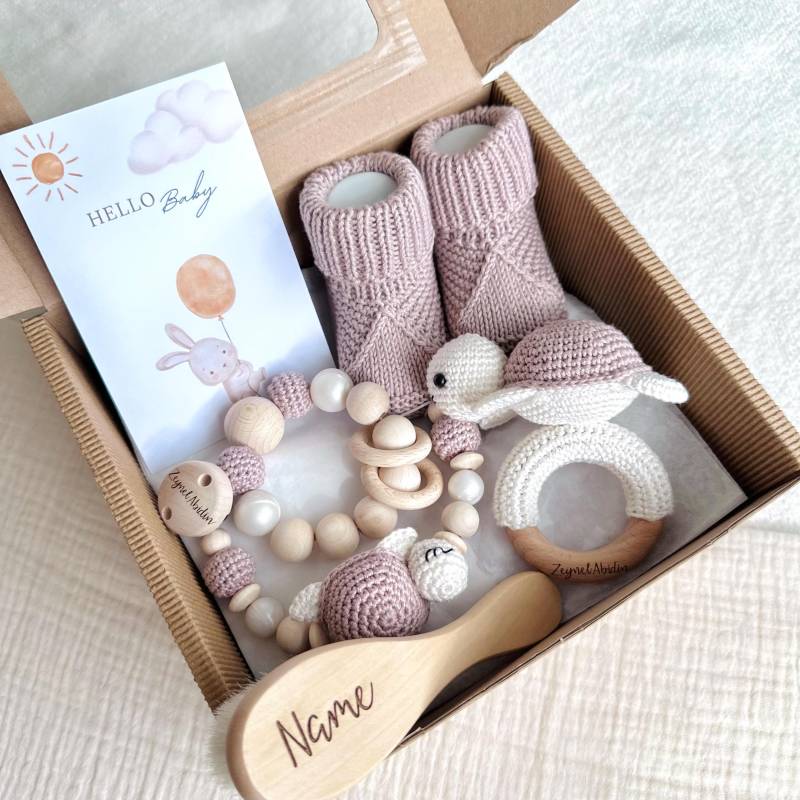 Personalisiertes Baby Geschenkset, Geburtsgeschenk, Geschenkbox Zur Geburt Personalisiertes Baby Geschenkset, Geburtsgeschenk, Geschenkbox Zur Geburt von Etsy - HACCraftsLittle
