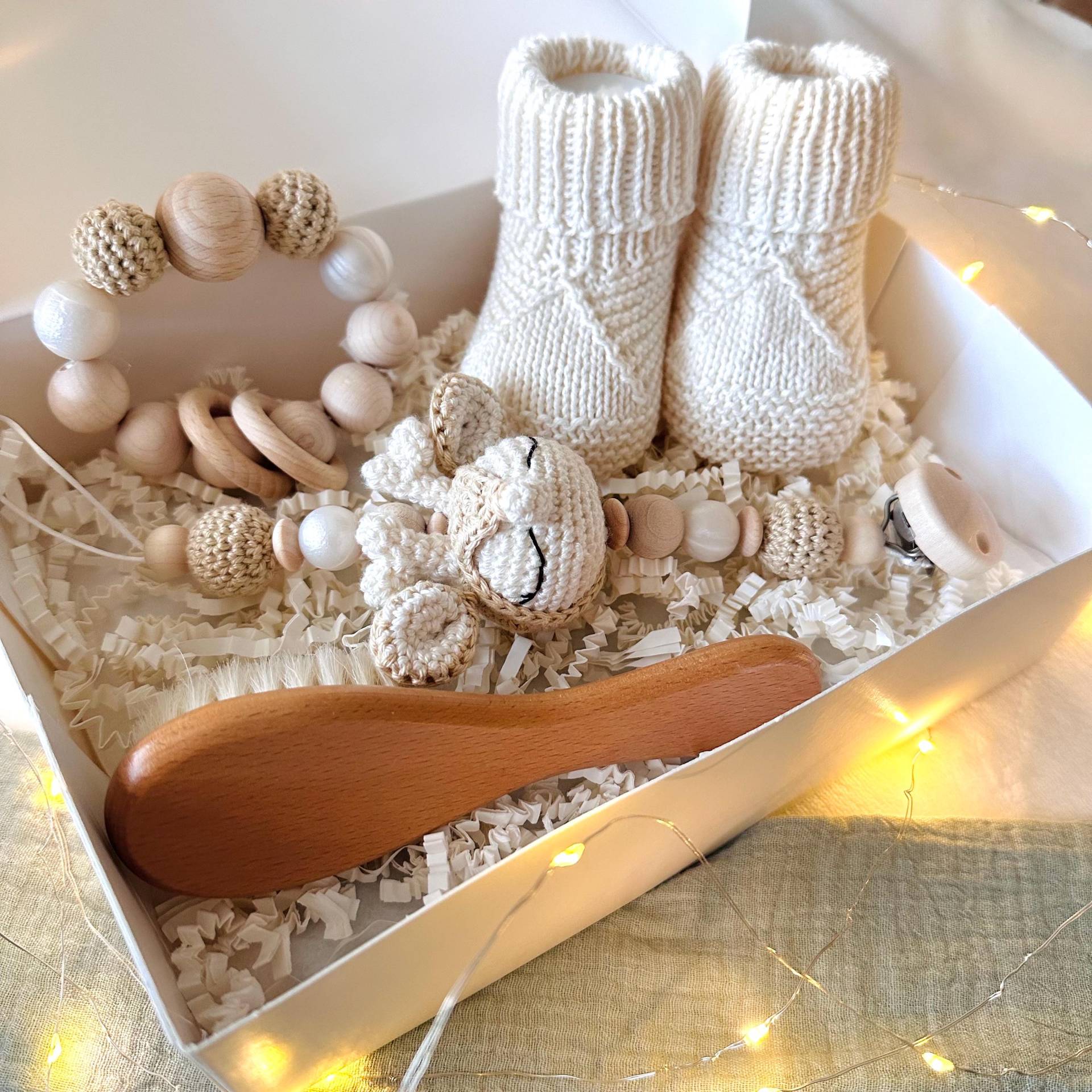 Personalisiertes Baby Geschenkset, Geburtsgeschenk, Geschenkbox Zur Geburt Personalisiertes Baby Geschenkset, Geburtsgeschenk, Geschenkbox Zur Geburt von Etsy - HACCraftsLittle