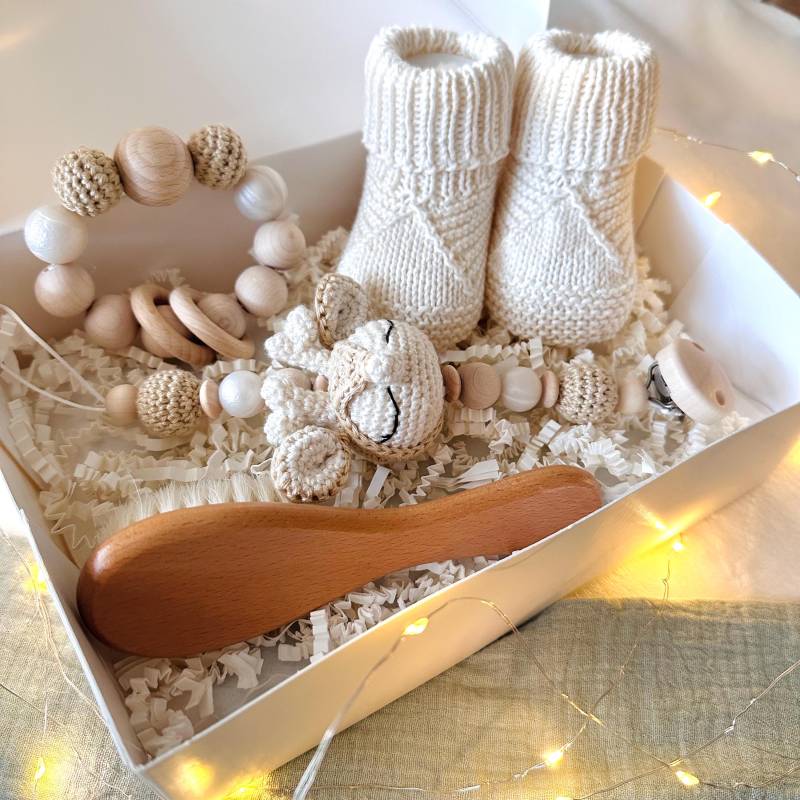 Personalisiertes Baby Geschenkset, Geburtsgeschenk, Geschenkbox Zur Geburt Personalisiertes Baby Geschenkset, Geburtsgeschenk, Geschenkbox Zur Geburt von Etsy - HACCraftsLittle