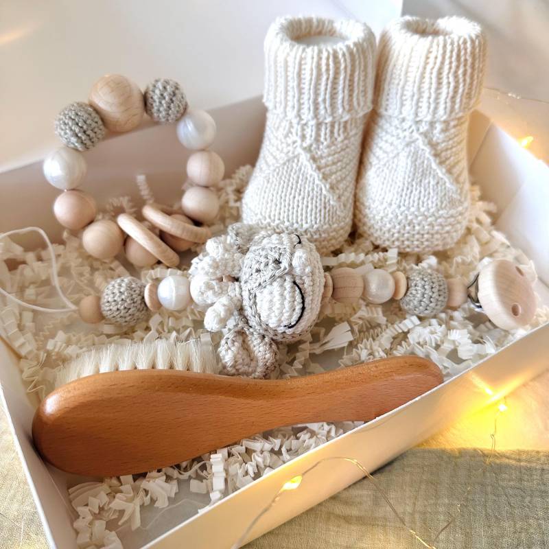 Personalisiertes Baby Geschenkset, Geburtsgeschenk, Geschenkbox Zur Geburt Personalisiertes Baby Geschenkset, Geburtsgeschenk, Geschenkbox Zur Geburt von Etsy - HACCraftsLittle