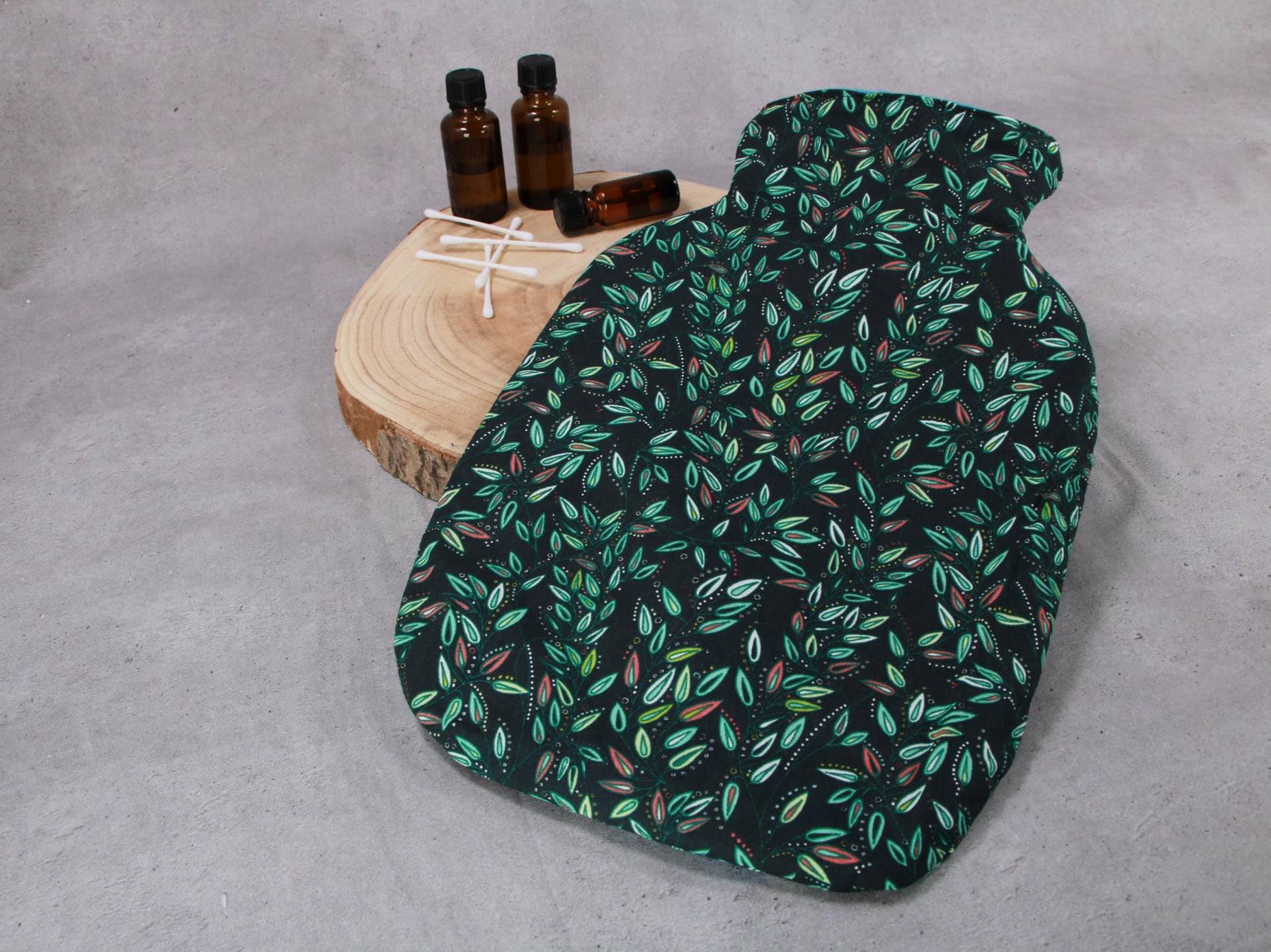 Wärmflaschenbezug, Bettflaschenhülle, Blattmuster Tannengrün von Etsy - HKModeHandmade
