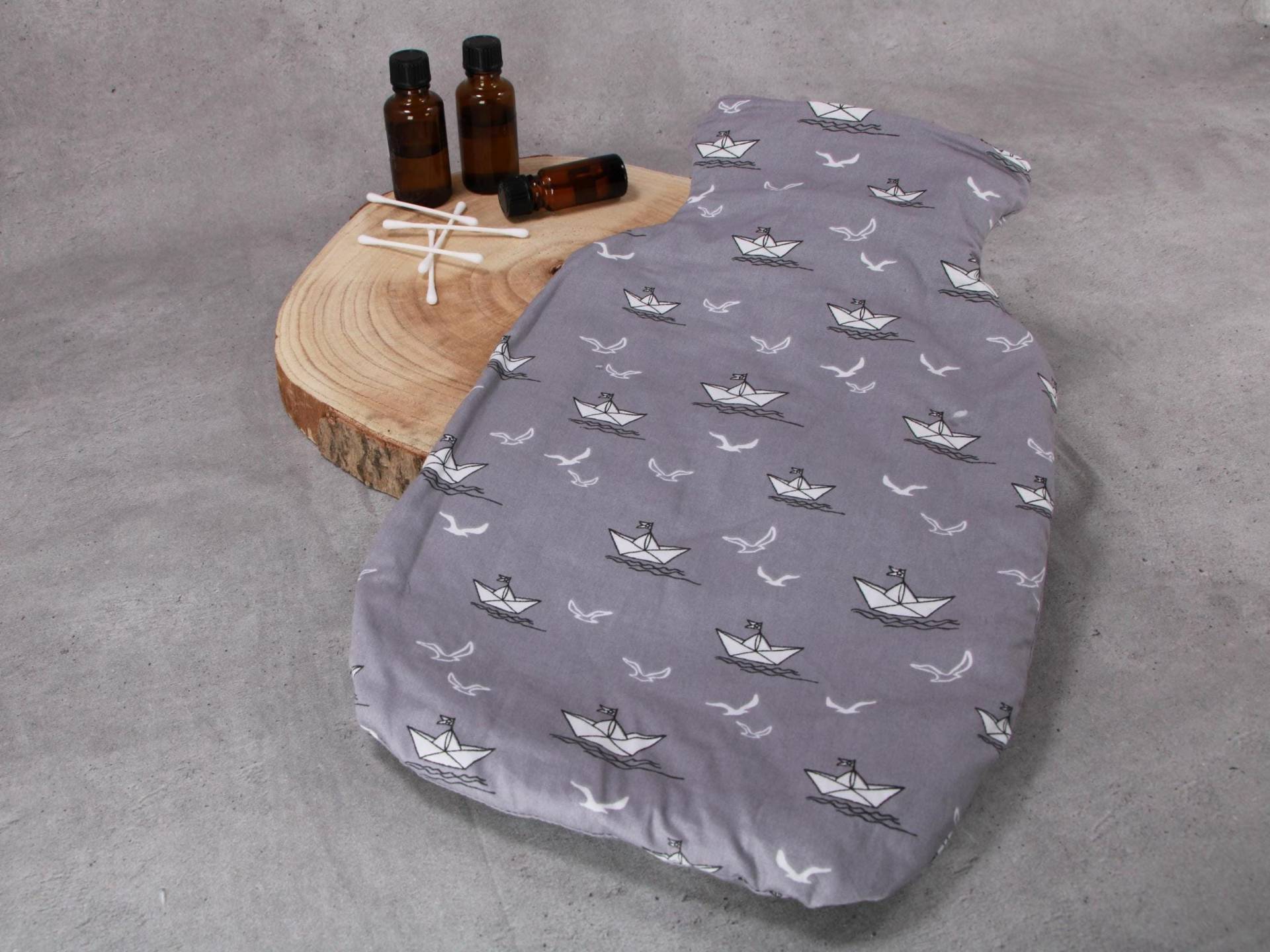 Wärmflaschenbezug, Bettflaschenhülle, Hellgrau Mit Weißen Boten Wärmflaschenbezug, Bettflaschenhülle, Hellgrau Mit Weißen Boten von Etsy - HKModeHandmade