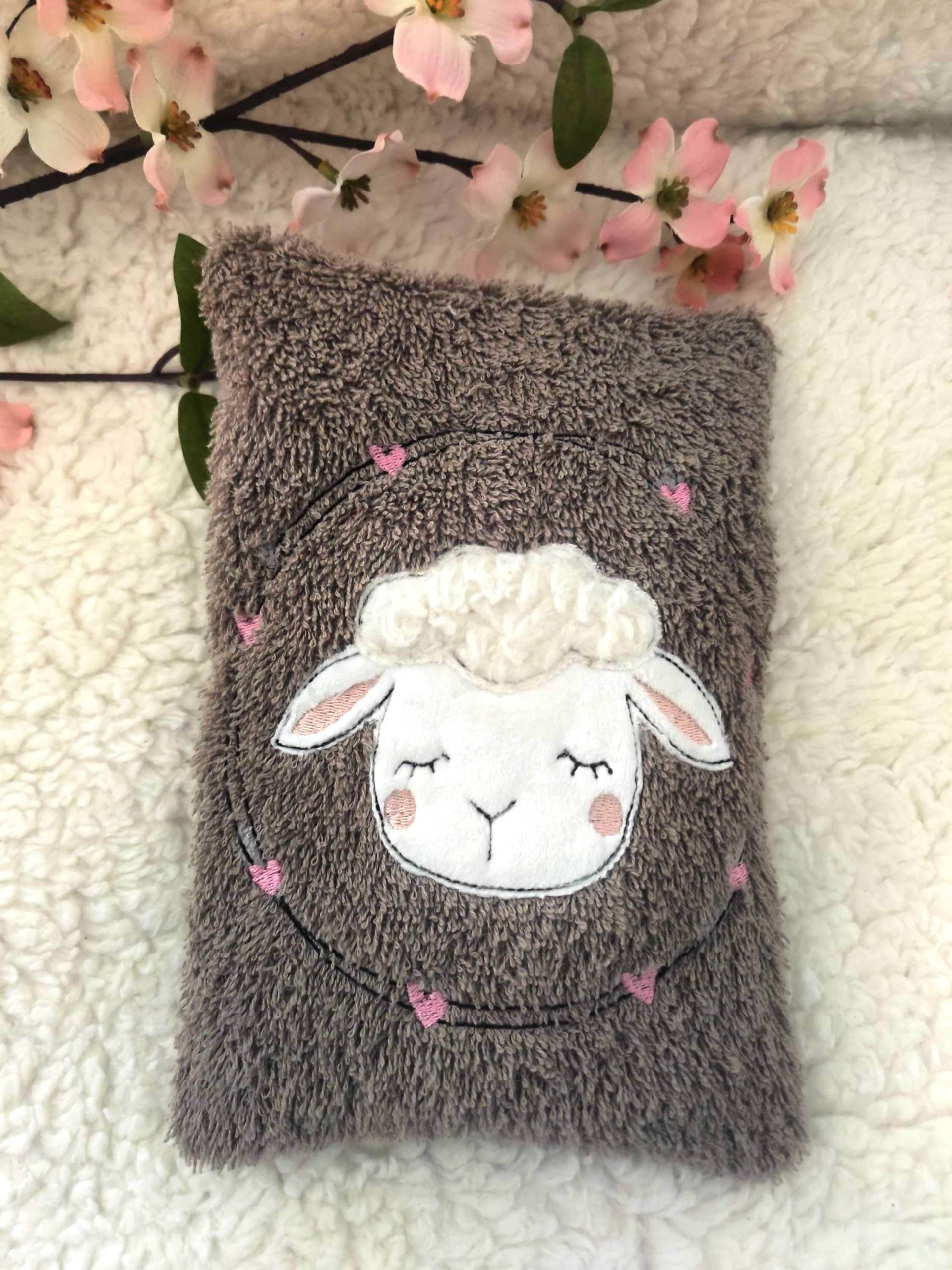 Kirschkernkissen Wärmekissen Aus Kuscheligem Frottee Auf Wunsch Personalisierbar Stickmotiv Schaf Kirschkernkissen Wärmekissen Aus Kuscheligem Frottee Auf Wunsch Personalisierbar Stickmotiv Schaf von Etsy - HNSticknadel