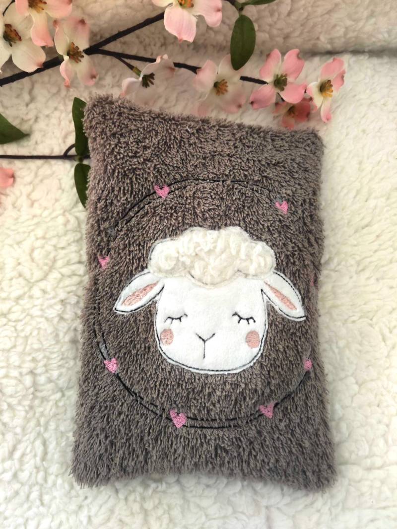 Kirschkernkissen Wärmekissen Aus Kuscheligem Frottee Auf Wunsch Personalisierbar Stickmotiv Schaf Kirschkernkissen Wärmekissen Aus Kuscheligem Frottee Auf Wunsch Personalisierbar Stickmotiv Schaf von Etsy - HNSticknadel