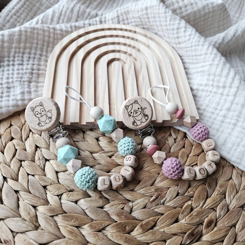 Schnullerkette Personalisiert | Mit Name Tier Wunschtier von Etsy - HaLaFaedelliebe