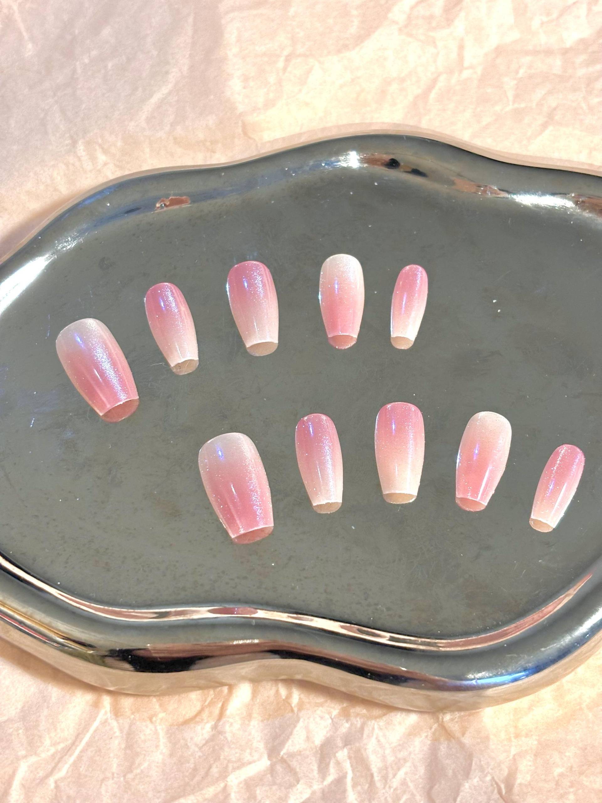 Press-On Nails Cat Eye Switch Press-On Nails Cat Eye Switch von Etsy - HaNailsStudio