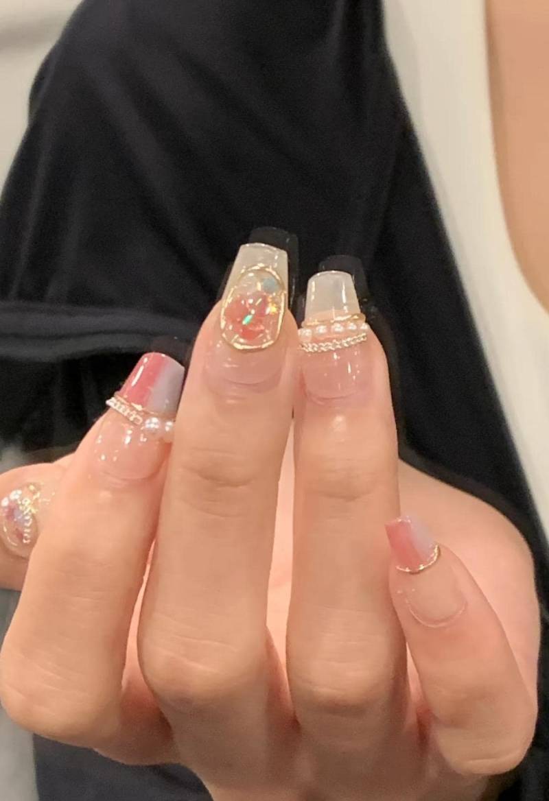 Press-On Nails Pearl Garden von Etsy - HaNailsStudio