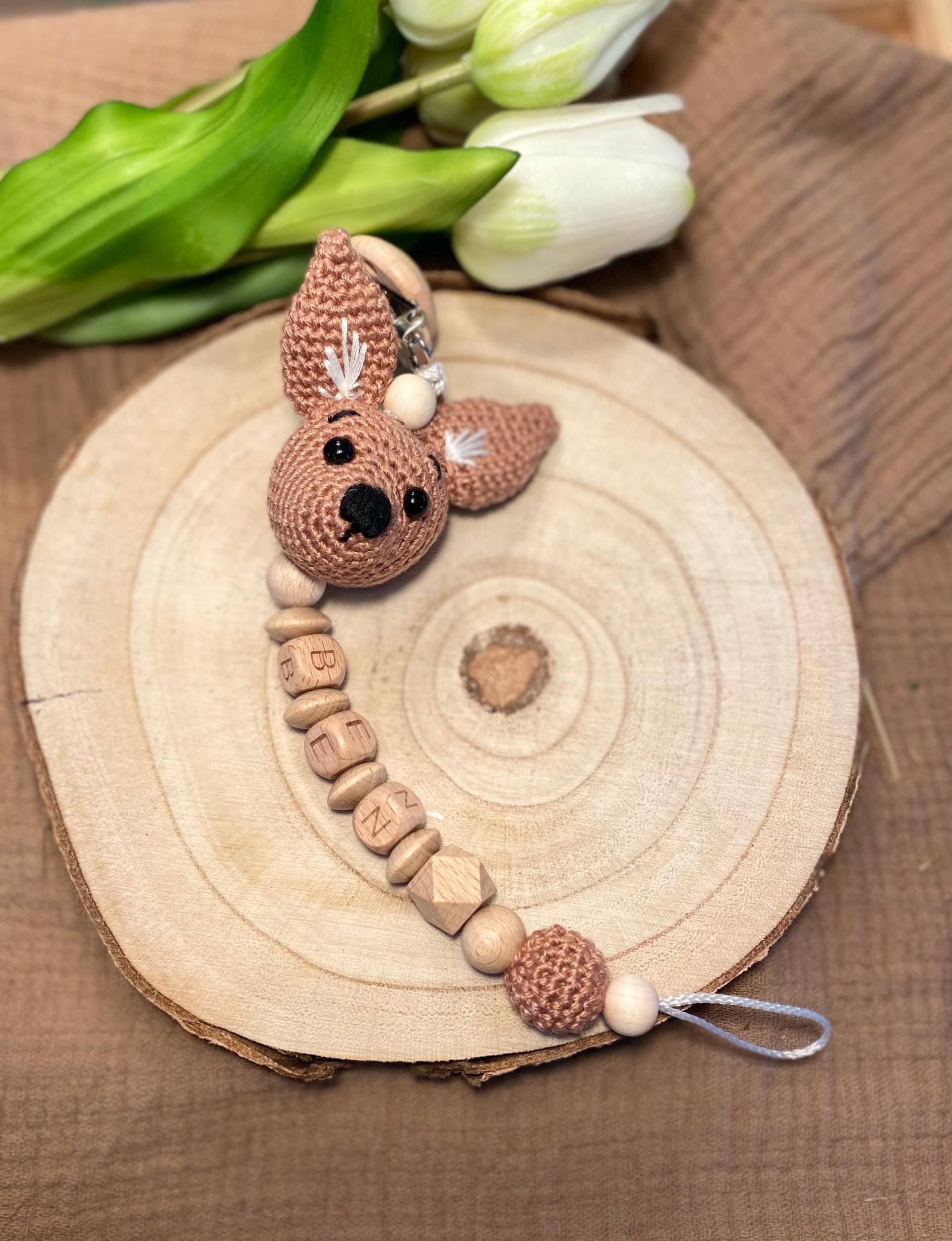 Schnullerkette Känguru | Baby Natur Herz Mädchen Junge Holz Geschenk |Babyparty Schnullerkette Känguru | Baby Natur Herz Mädchen Junge Holz Geschenk |Babyparty von Etsy - HaekelzauberGoslar