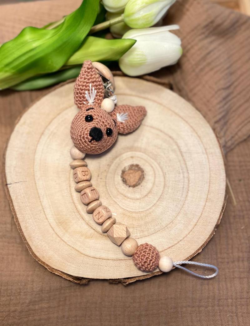 Schnullerkette Känguru | Baby Natur Herz Mädchen Junge Holz Geschenk |Babyparty von Etsy - HaekelzauberGoslar