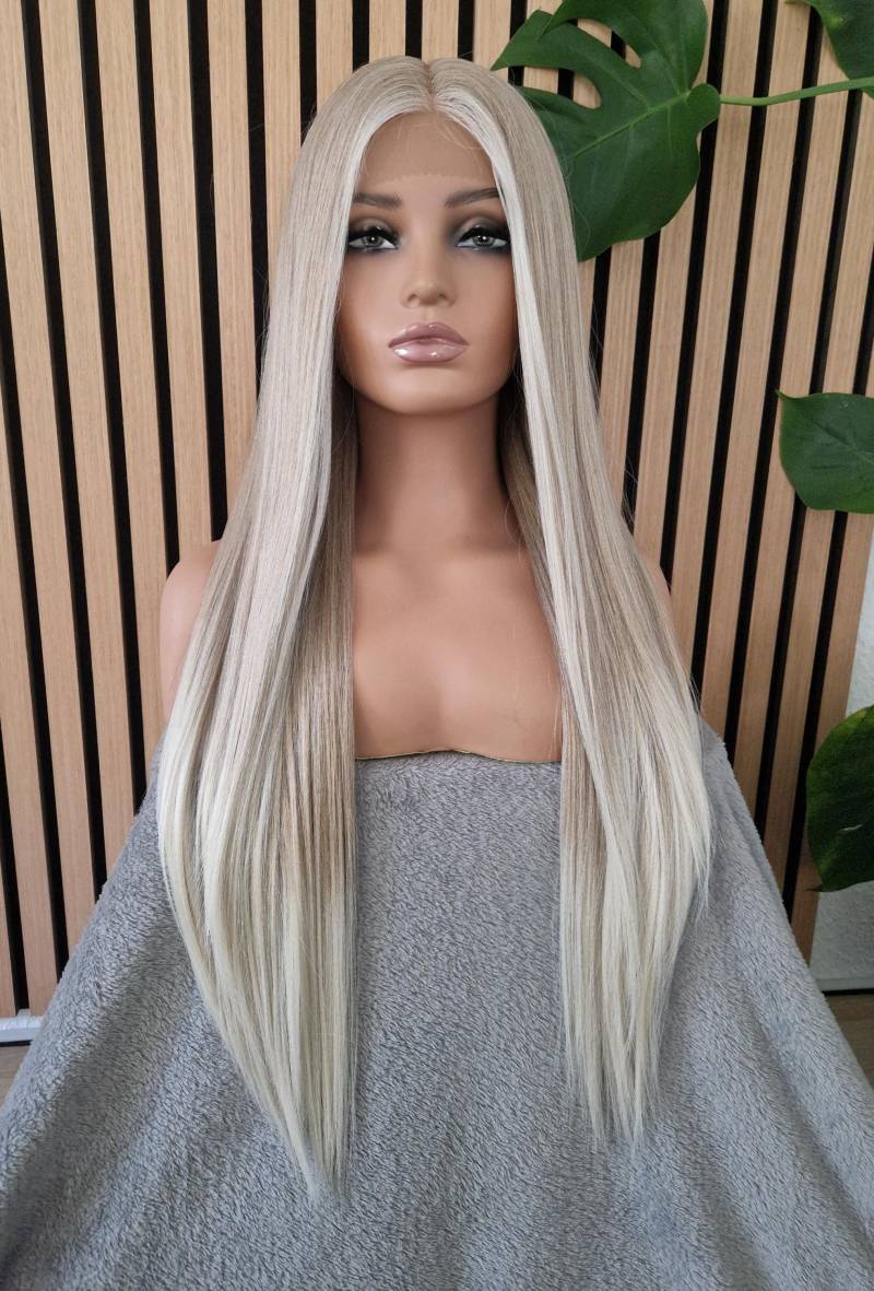 Lace Front Perücke, Ziehen Sie Königin Platin Blonde Cosplay Perücken Für Schwarze Frauen, Weiße Lange Perücke von Etsy - HairyBerrysWigs