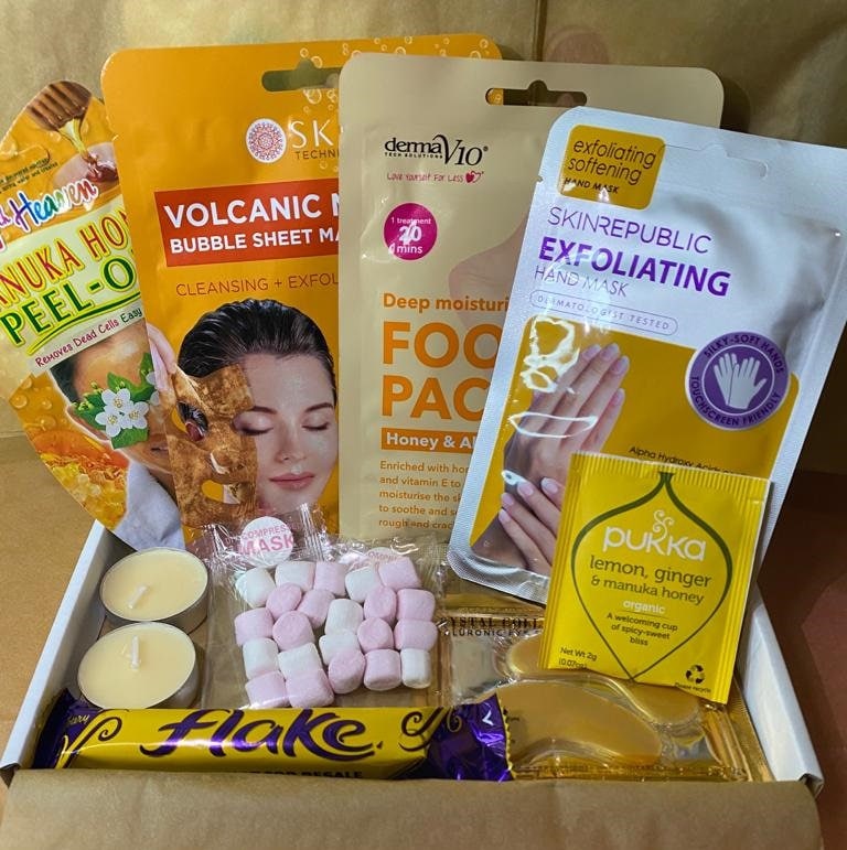 Spa Box | Briefkasten Geschenk Personalisierte Selbstpflege Pflegepaket Verwöhnbox Geburtstag Pick Me Up Gute Besserung Spa Box | Briefkasten Geschenk Personalisierte Selbstpflege Pflegepaket Verwöhnbox Geburtstag Pick Me Up Gute Besserung von Etsy - HamperMoments