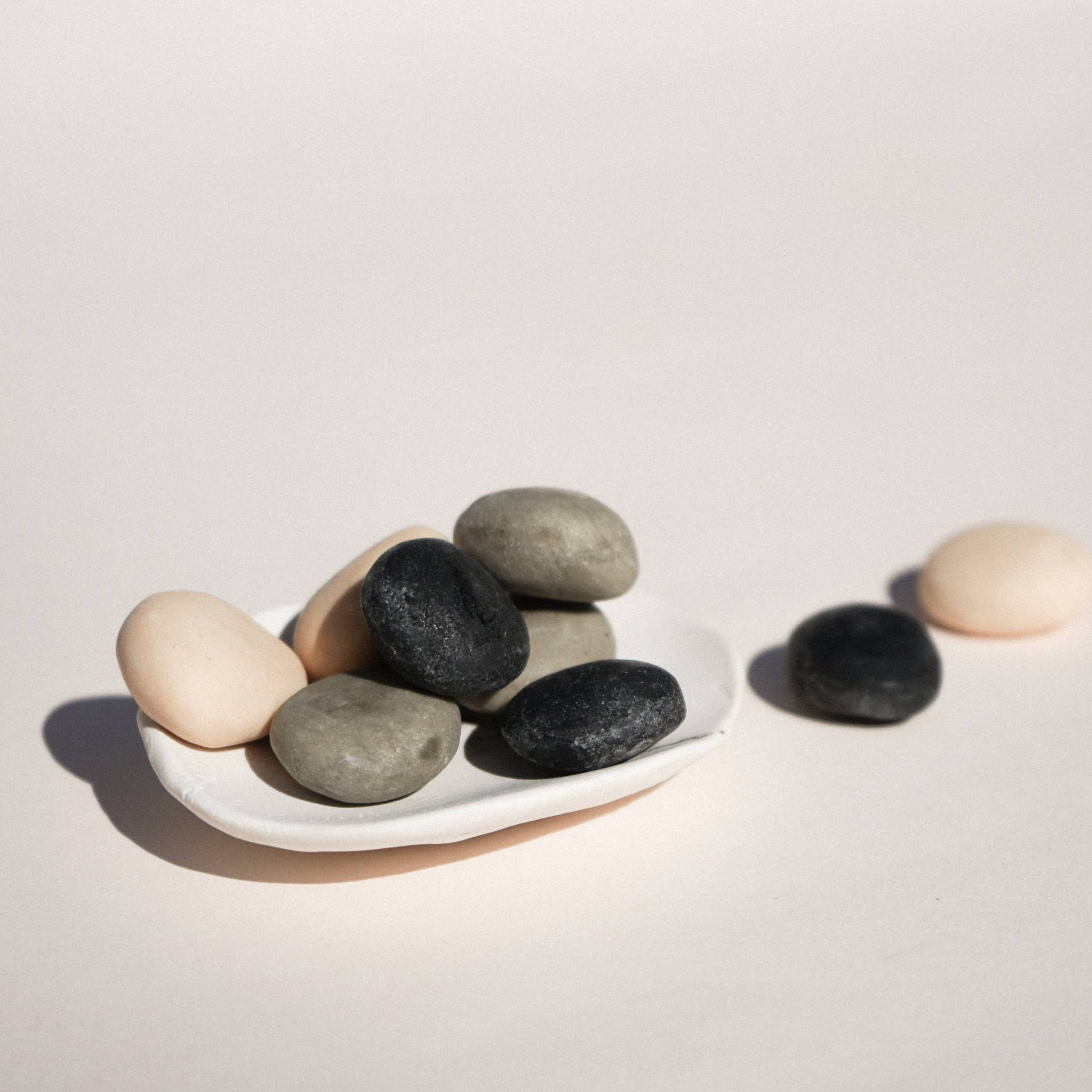 Verschiedene Handgemachte Seifen Im Kleinen Natürlichen Pebble Design Set von Etsy - HanaBlossomCandles