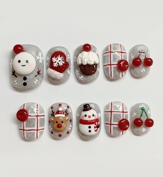 Handmade 3D Kawaii Christmas Press On Nails | Cute Sparkly Snowman Holiday Nail Set Glitter Red Plaid, Reindeer & Cupcake Art von Etsy - HandmadeByDanaLukes