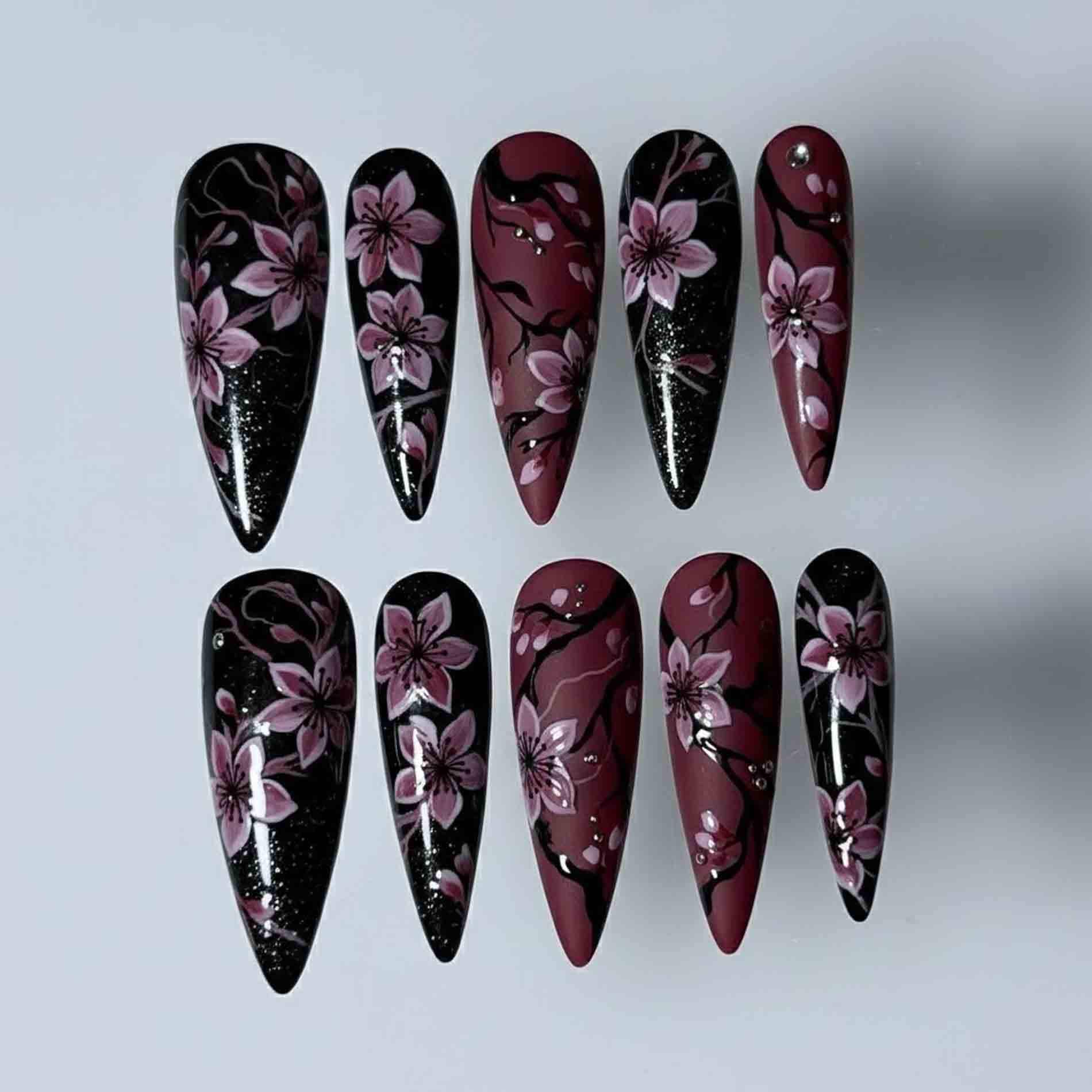 Handmade Burgundy & Black Sakura Press On Nails | Hand-Painted Cherry Blossom Art Stiletto Gothic Floral Set von Etsy - HandmadeByDanaLukes