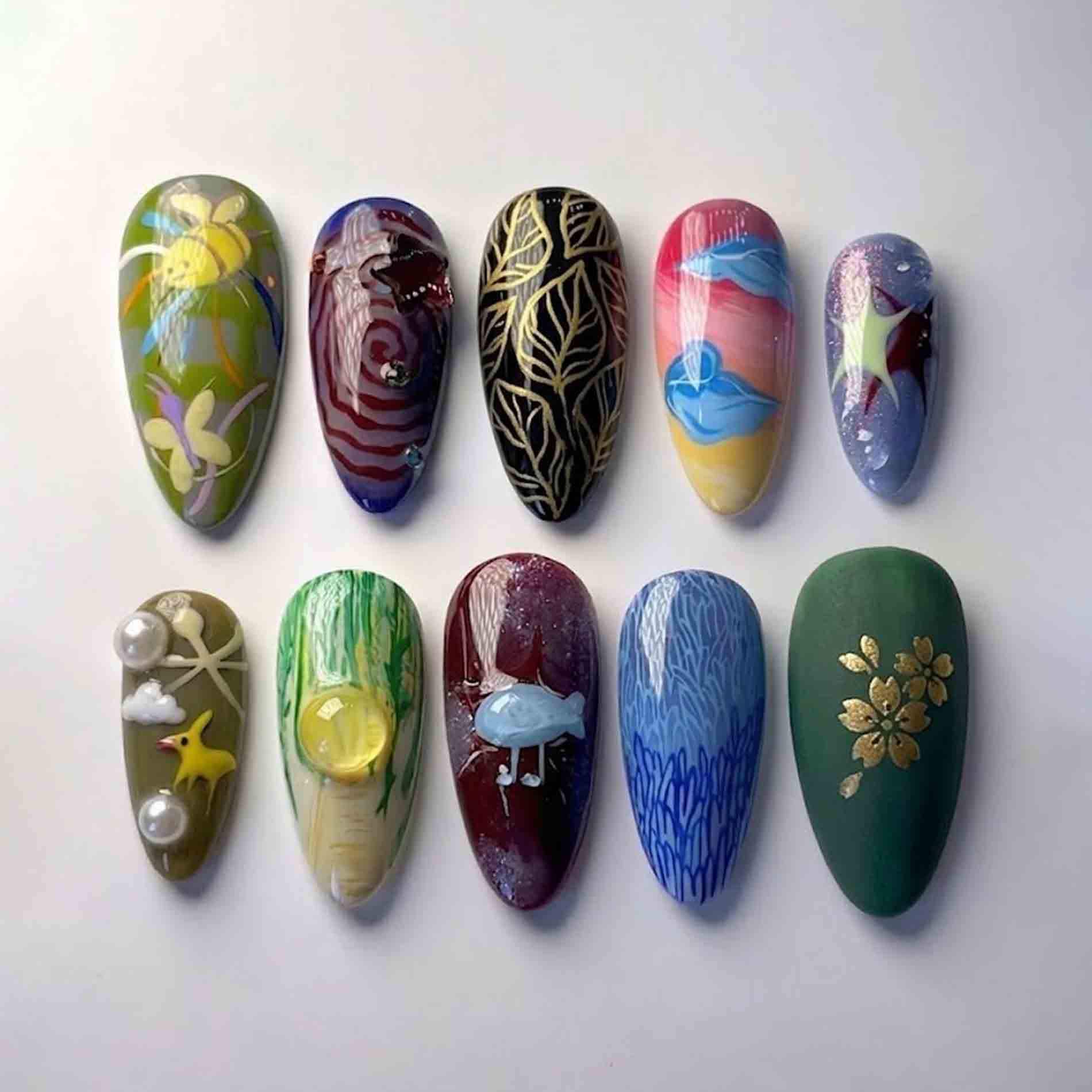 Handmade Whimsical Art Press On Nails | 3D Dewdrop, Gold Leaf, Little Bird & Bee Designs Almond For Cottagecore Aesthetic von Etsy - HandmadeByDanaLukes