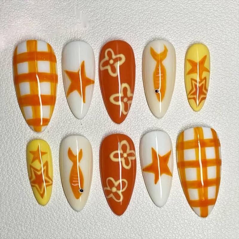 Orange Gingham Press On Nails | Autumn Star & Flower Design Hand-Painted Fall Aesthetic Reusable Gel Nail Set Cute Gift von Etsy - HandmadeByDanaLukes