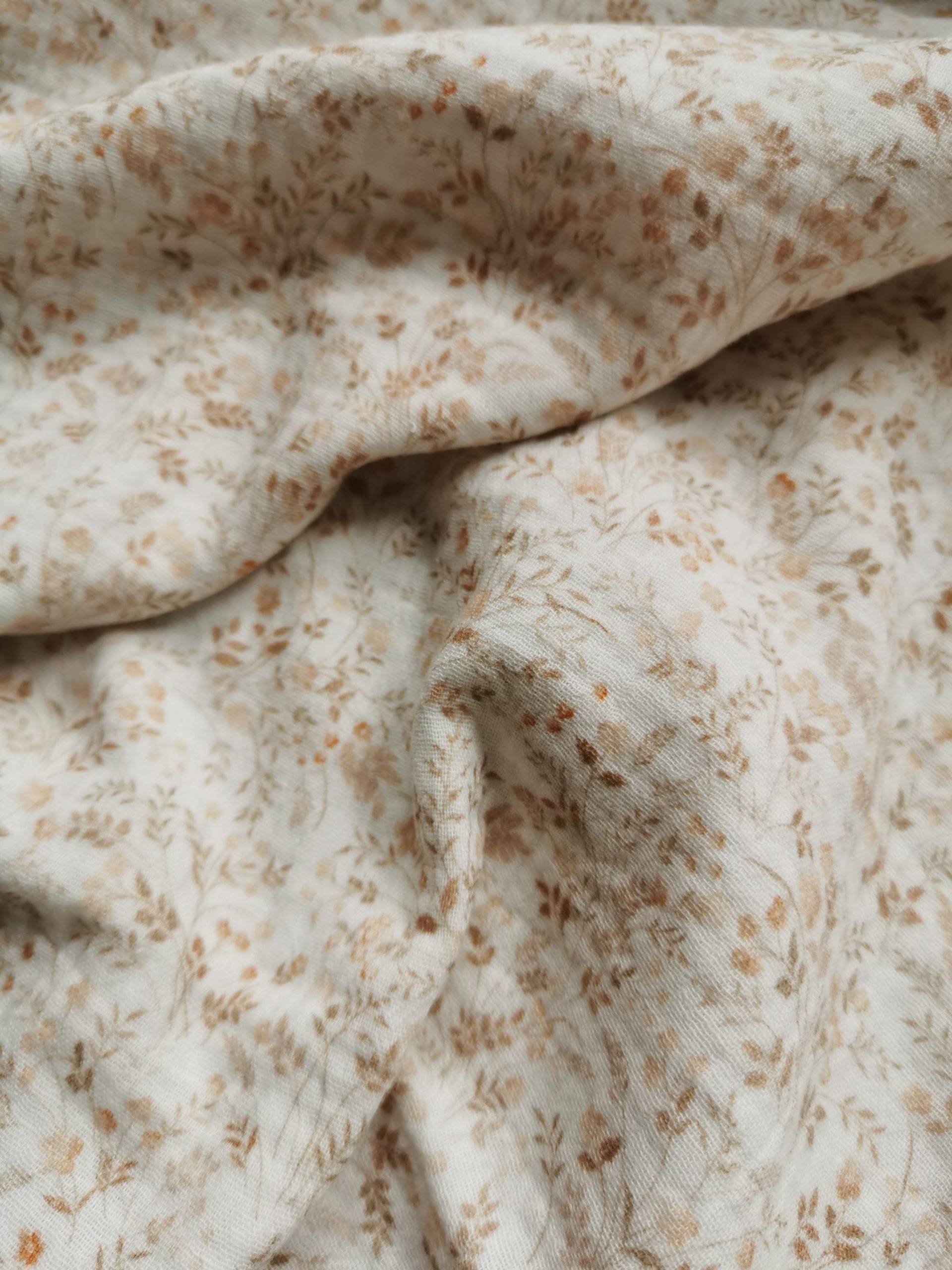 xl Baby Musselintuch, Musselin Beige Wildblume, Pucktuch, Kuscheltuch, Mulltuch, Babydecke Handmade, Verschiedene Größen von Etsy - HandmadeGoldkaefer