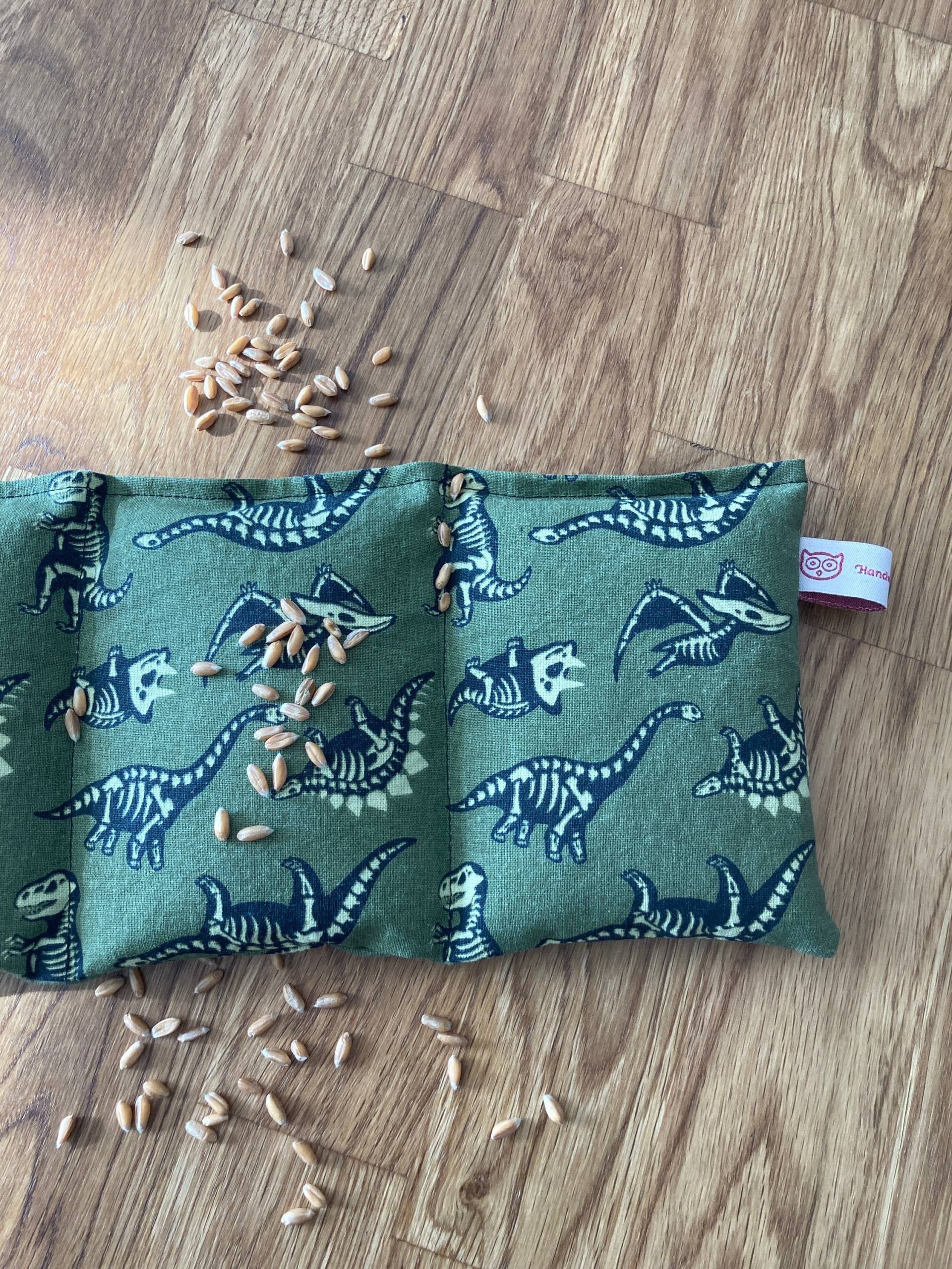 Dino Bio Dinkel Körnerkissen "Dinosaurier"| 3, 4 Oder 5 Kammern | Kids - Perfektes, Nachhaltiges Ostergeschenk Dino Bio Dinkel Körnerkissen "Dinosaurier"| 3, 4 Oder 5 Kammern | Kids - Perfektes, Nachhaltiges Ostergeschenk von Etsy - HandmadeMelanieShop
