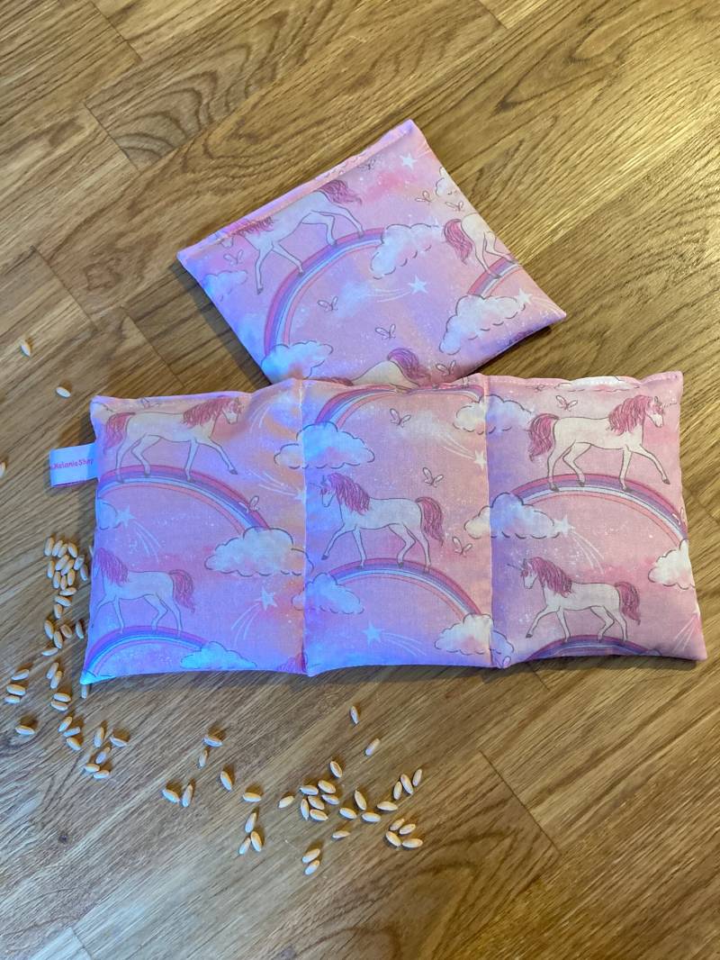 Set || Bio-Dinkel Körnerkissen | 2 Tlg. Geschenkset Kinder - "Einhorn" Märchenhaft Perfektes Ostergeschenk von Etsy - HandmadeMelanieShop