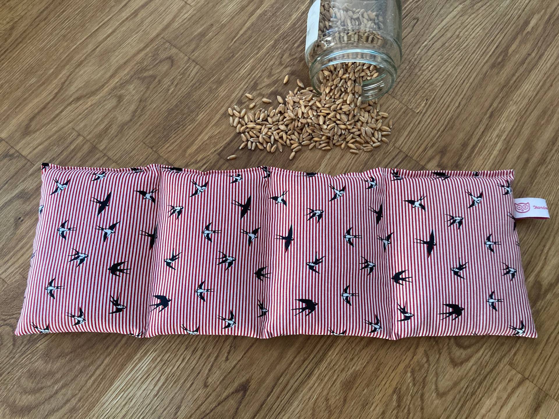 Zauberhaftes Körnerkissen | Bio Dinkel 3, 4 Oder 5 Kammern Für Deine Entspannung - Rockabilly Schwalben Zauberhaftes Körnerkissen | Bio Dinkel 3, 4 Oder 5 Kammern Für Deine Entspannung - Rockabilly Schwalben von Etsy - HandmadeMelanieShop