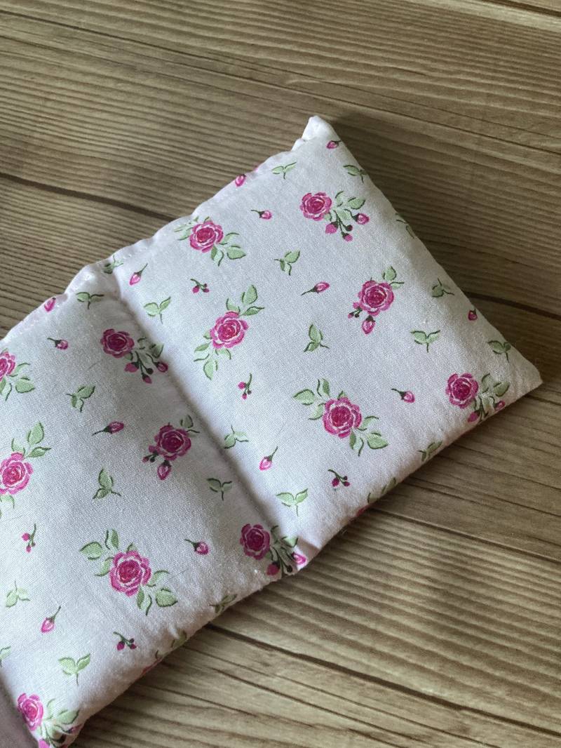 Zauberhaftes Körnerkissen "Rosen" | Bio Dinkel 4 Oder 5 Kammern Auch Mit Lavendel Perfektes Oster - Muttertagsgeschenk von Etsy - HandmadeMelanieShop