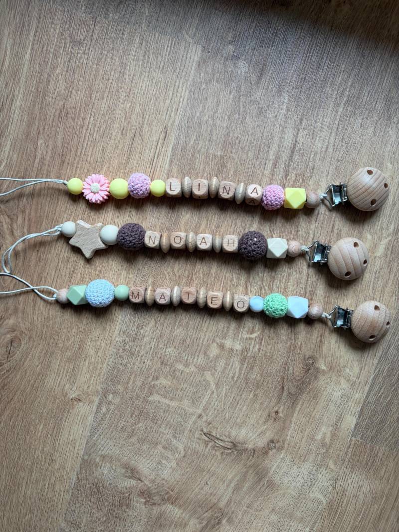 Personalisierte Schnullerkette von Etsy - HandmadeShopMichelle