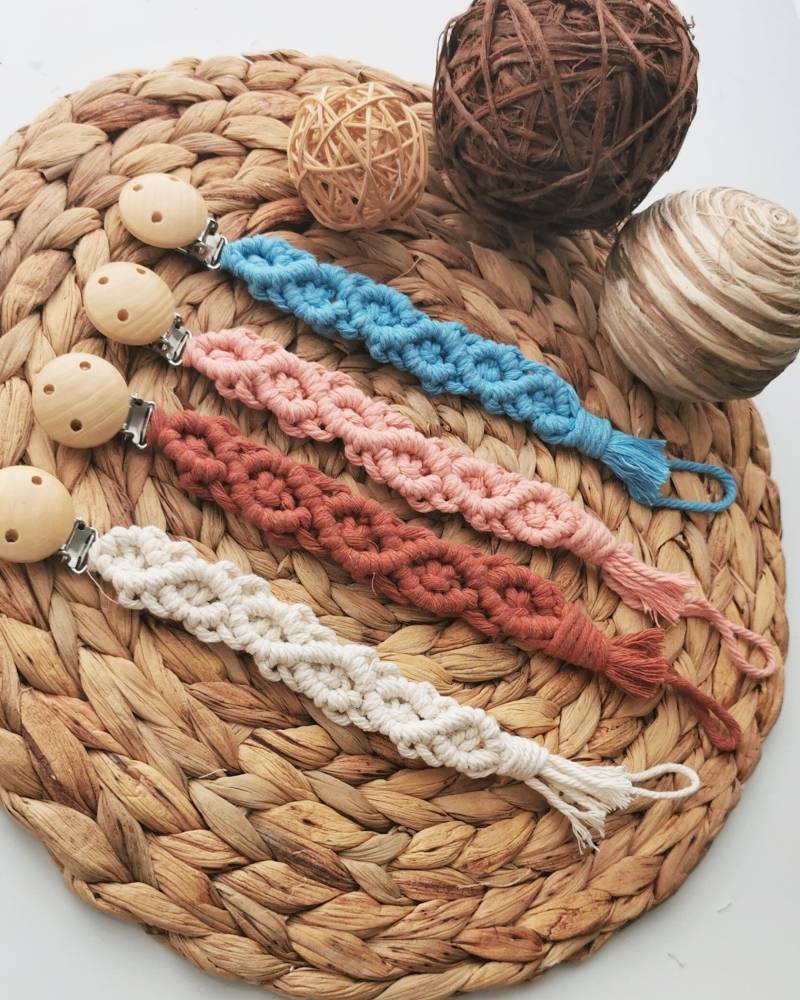 Schnullerkette Makramee von Etsy - HandmadebyKaddl