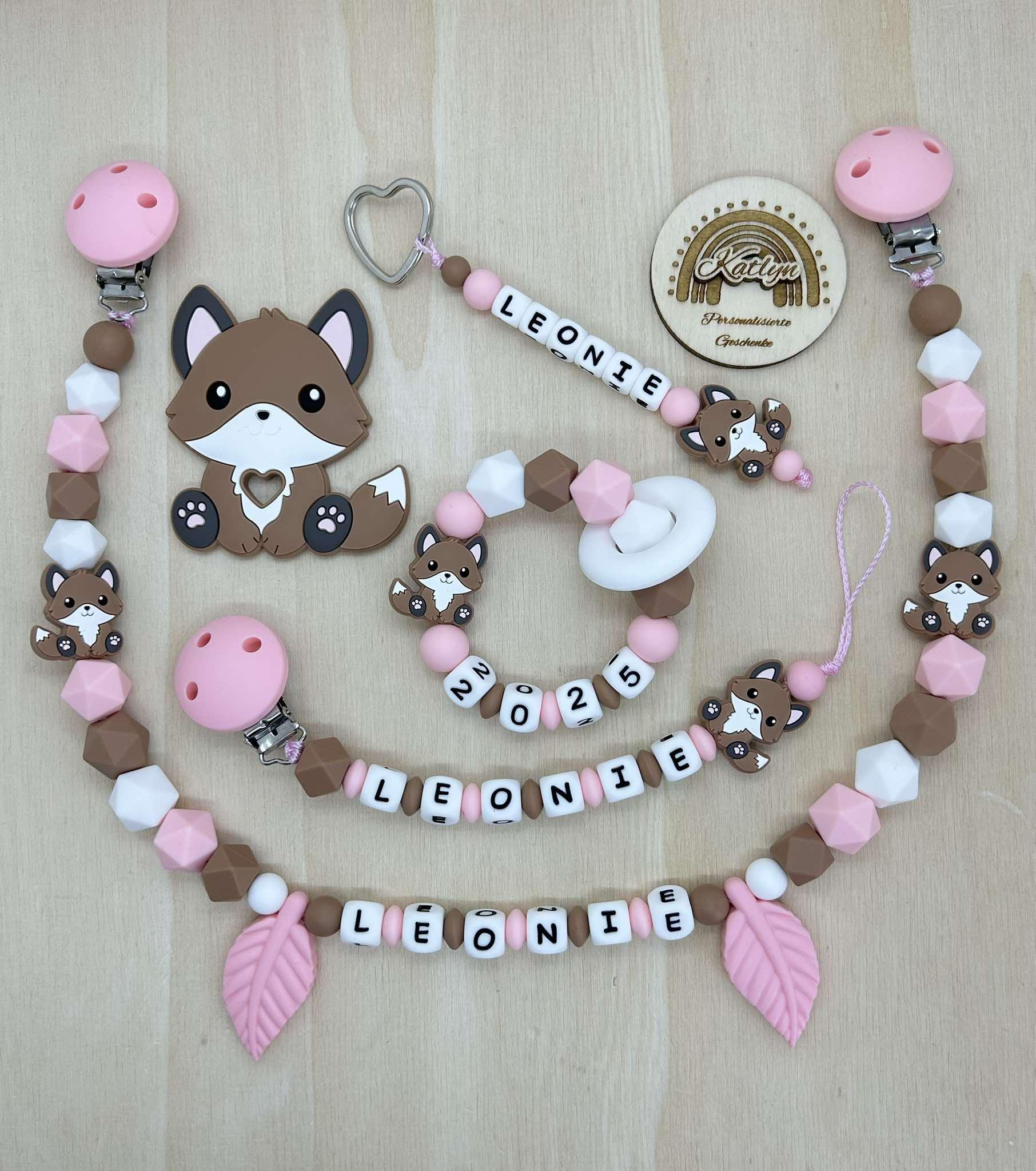 Babygeschenk Schnullerkette Mit Name , Kinderwagenkette, Schlüsselanhänger Und Greifling Aus Silikon Perlen Fuchs + Ring Adaptor Gratis von Etsy - Handmadekatlyn