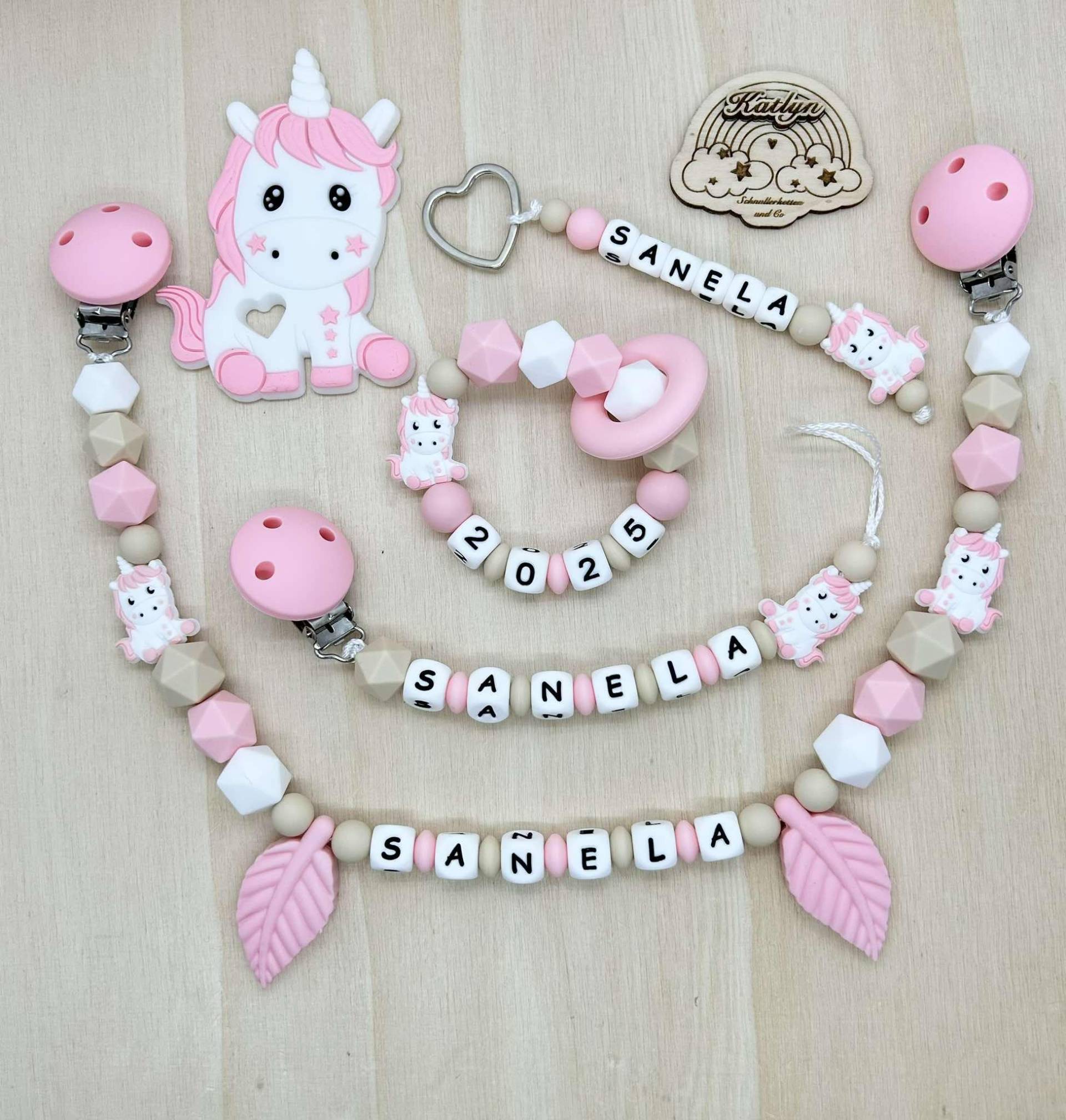 Schnullerkette Mit Name Kinderwagenkette Greifling Schlüsselanhänger Einhorn Rosa Geschenk Set , Mädchen Gratis Ring Adaptor Schnullerkette Mit Name Kinderwagenkette Greifling Schlüsselanhänger Einhorn Rosa Geschenk Set , Mädchen Gratis Ring Adaptor von Etsy - Handmadekatlyn