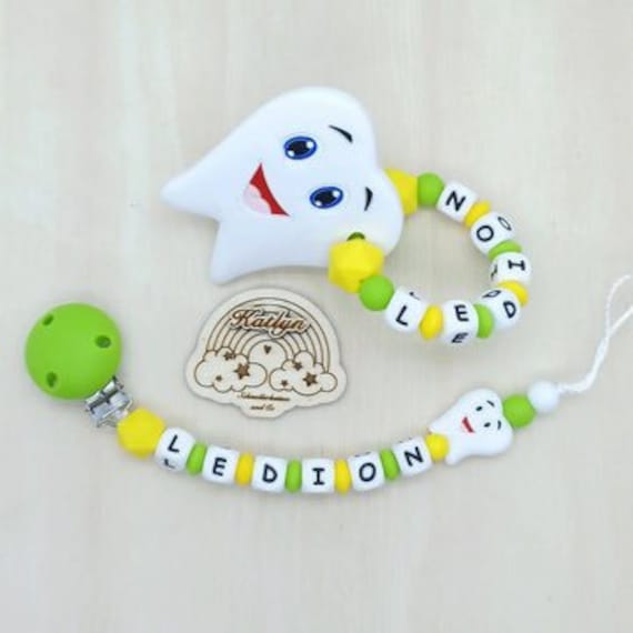 Schnullerkette Mit Name Und Greifling Zahn Set Aus Silikon + Adaptor Ring von Etsy - Handmadekatlyn
