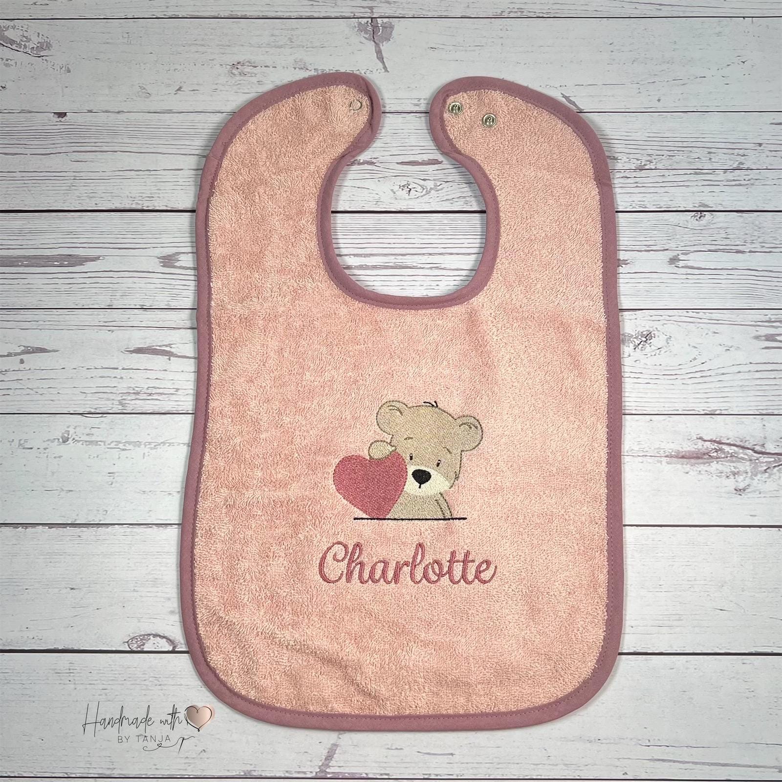 Großes Baby Lätzchen Mit Motiv Und Wunschnamen Bestickt | Personalisiertes Spucktuch Kind I Geschenk Zur Geburt Großes Baby Lätzchen Mit Motiv Und Wunschnamen Bestickt | Personalisiertes Spucktuch Kind I Geschenk Zur Geburt von Etsy - HandmadelovebyTanja