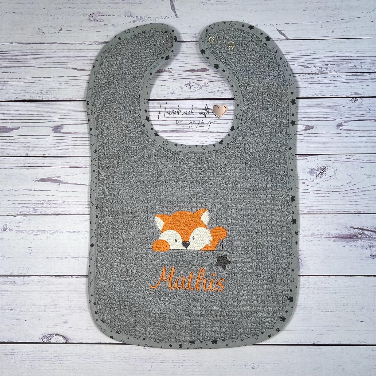 Personalisiertes Bio Lätzchen Mit Name I Fuchs Motiv Babygeschenk Zur Geburt Oder Taufe Spucktuch Grau von Etsy - HandmadelovebyTanja