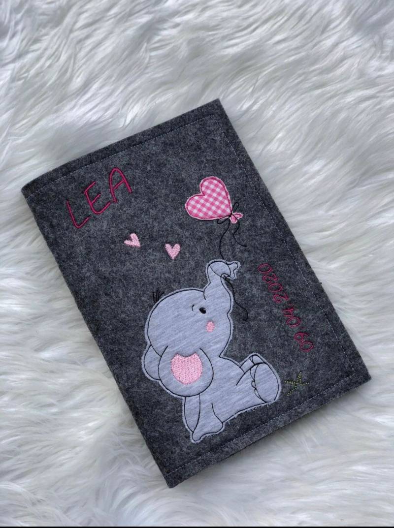 U-Heft Hülle Untersuchungshefthülle Aus Filz Personalisierbar U-Heft Hülle Untersuchungshefthülle Aus Filz Personalisierbar von Etsy - HandundFadenShop
