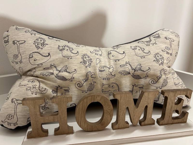 Leseknochen/Nackenkissen Buchstütze Knochenkissen Leseknochen/Nackenkissen Buchstütze Knochenkissen von Etsy - Handzauberwerk