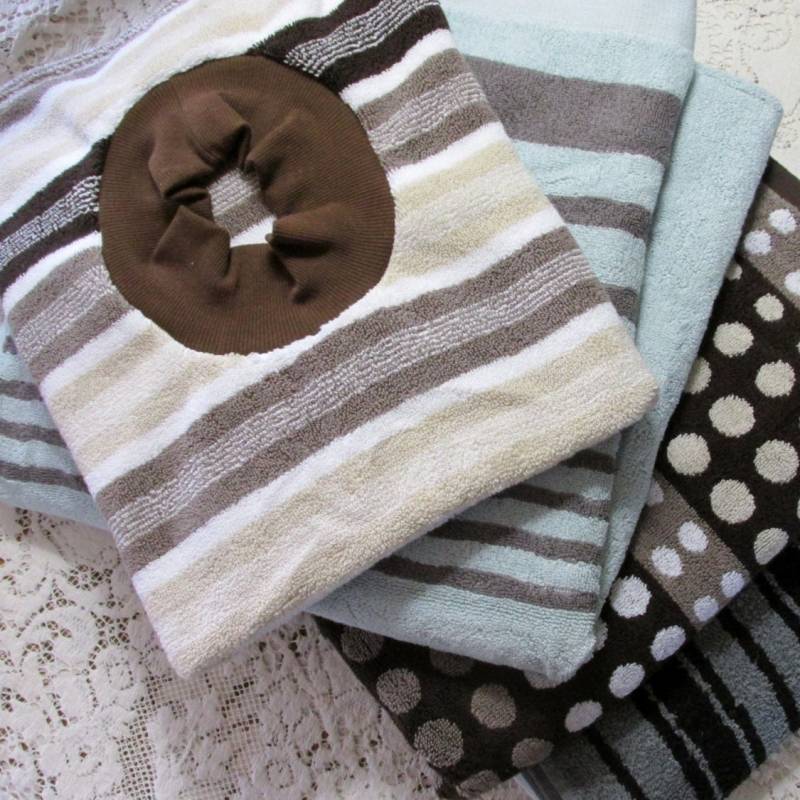Spezielle Bedürfnisse Handtuch Lätzchen - Hals Rippen Auswahl Der Farben Floral, Lila, Haie, Braun Aqua Streifen Kleidung Schutz von Etsy - HannahsHomestead2