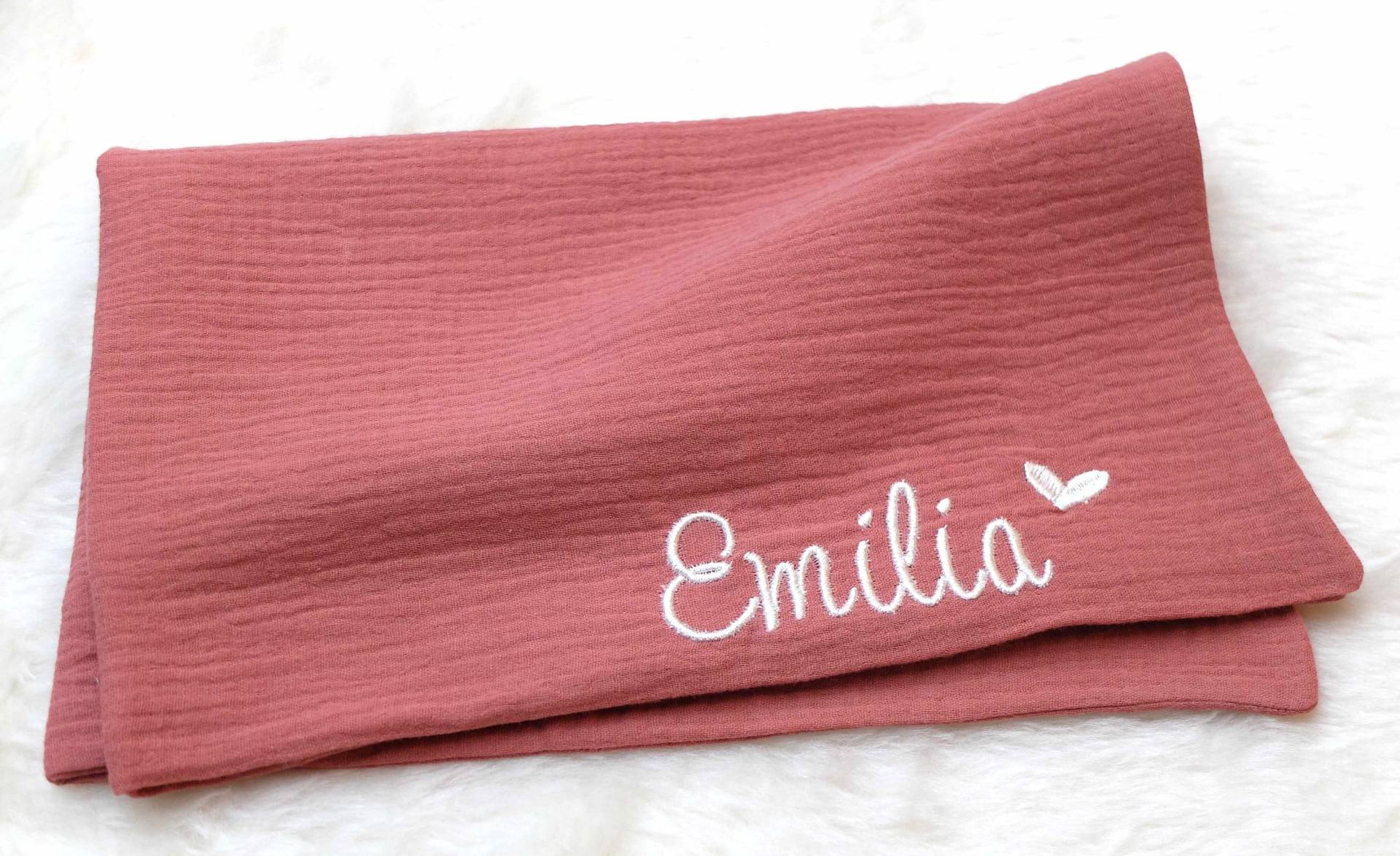 Spucktuch Aus Musselin, Personalisiert Mit Name, Doppellagig von Etsy - HannisStickecke