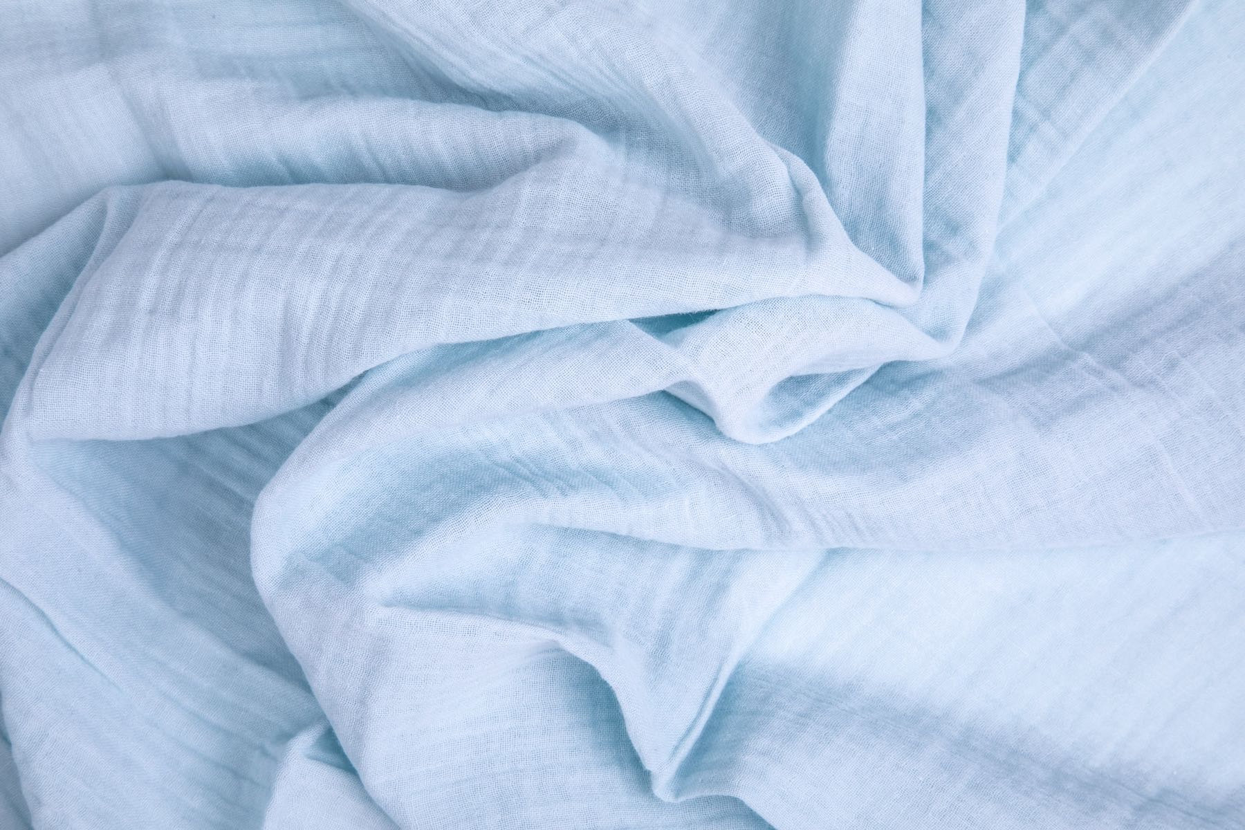 Hellblauer Bio-Baumwoll-Musselin - Swaddle-Decke | 90 X 70 cm von Etsy - HappyBabyEU