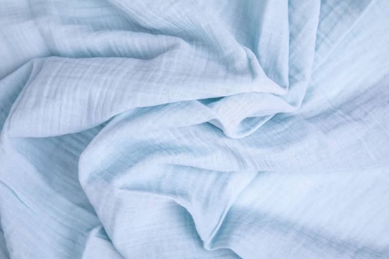 Hellblauer Bio-Baumwoll-Musselin - Swaddle-Decke | 90 X 70 cm von Etsy - HappyBabyEU