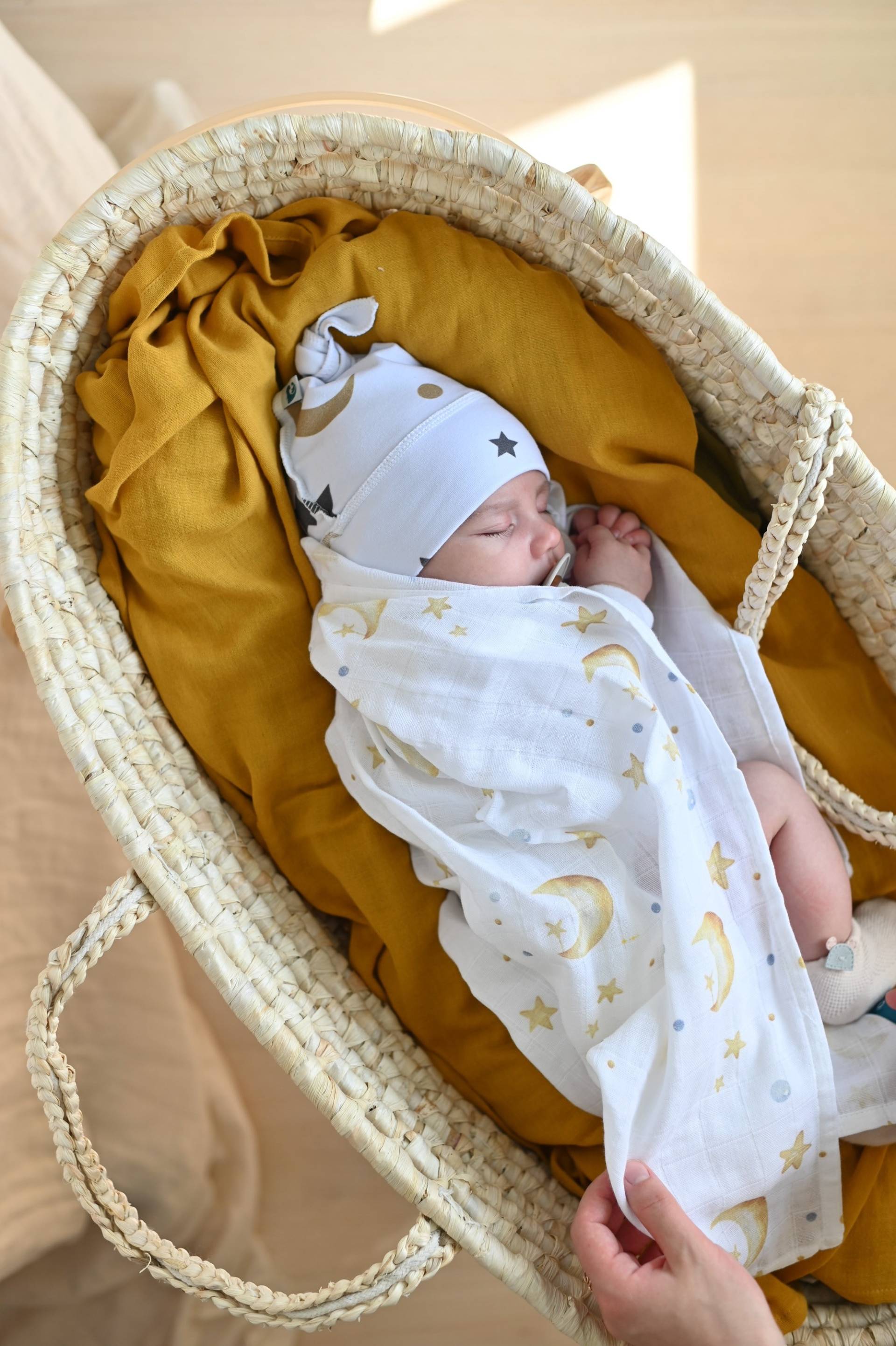 Nightsky Musselin-Swaddle/Swaddle-Decke/Musselin-Decke/Baumwollgaze/Spucktuch/Breatsfeeding-Abdeckung/Babyshower-Geschenk/Swaddle-Wrap Nightsky Musselin-Swaddle/Swaddle-Decke/Musselin-Decke/Baumwollgaze/Spucktuch/Breatsfeeding-Abdeckung/Babyshower-Geschenk/Swaddle-Wrap von Etsy - HappyBabyEU