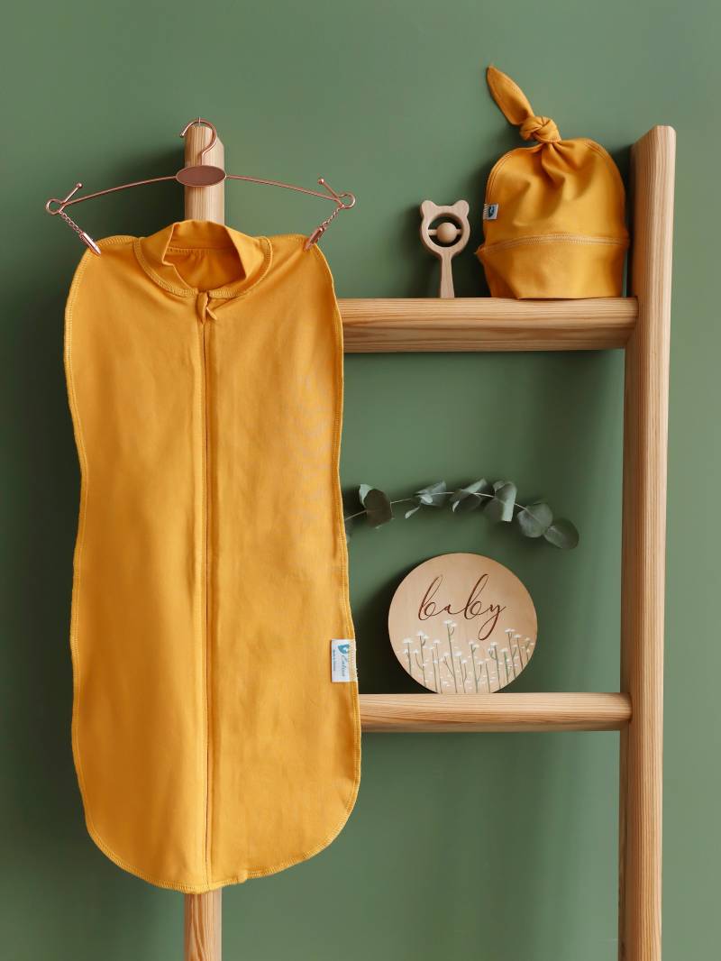 Senfgelbe Bio Baumwolle Swaddle Mit Mütze 0-3 Monate Senfgelbe Bio Baumwolle Swaddle Mit Mütze 0-3 Monate von Etsy - HappyBabyEU