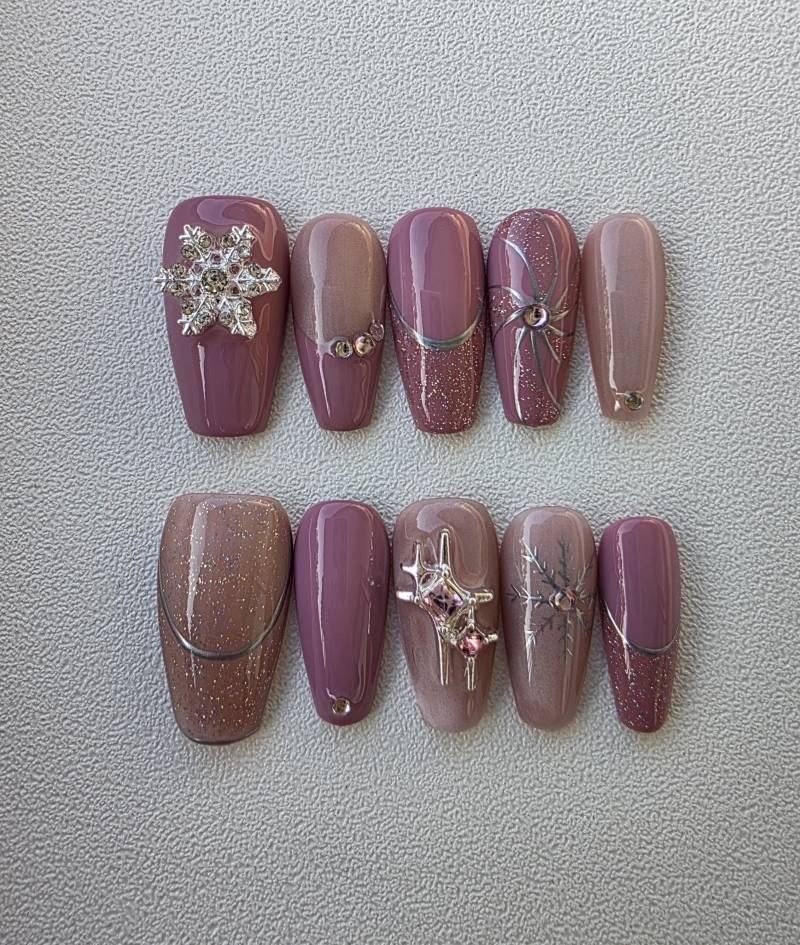 Winter 3D Press On Nails, Weihnachtsnägel, Freestyle Kunstnägel, Festliche Party Nägel, Gel Nagel Set, Pink Burgunder Glitzernde Größe M Winter 3D Press On Nails, Weihnachtsnägel, Freestyle Kunstnägel, Festliche Party Nägel, Gel Nagel Set, Pink Burgunder Glitzernde Größe M von Etsy - HappyBeaverCustoms