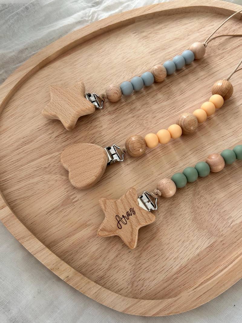 Schnullerkette , Schnullerklip Für Mädchen Jungen Graviert, Personalisiert, Mit Gravur, Baby Geschenke von Etsy - HappymomentsDE