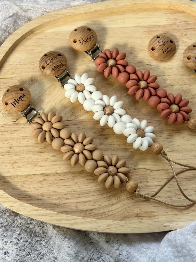 Schnullerkette , Schnullerklip Für Mädchen Mit Blumen Personalisiert, Gravur von Etsy - HappymomentsDE