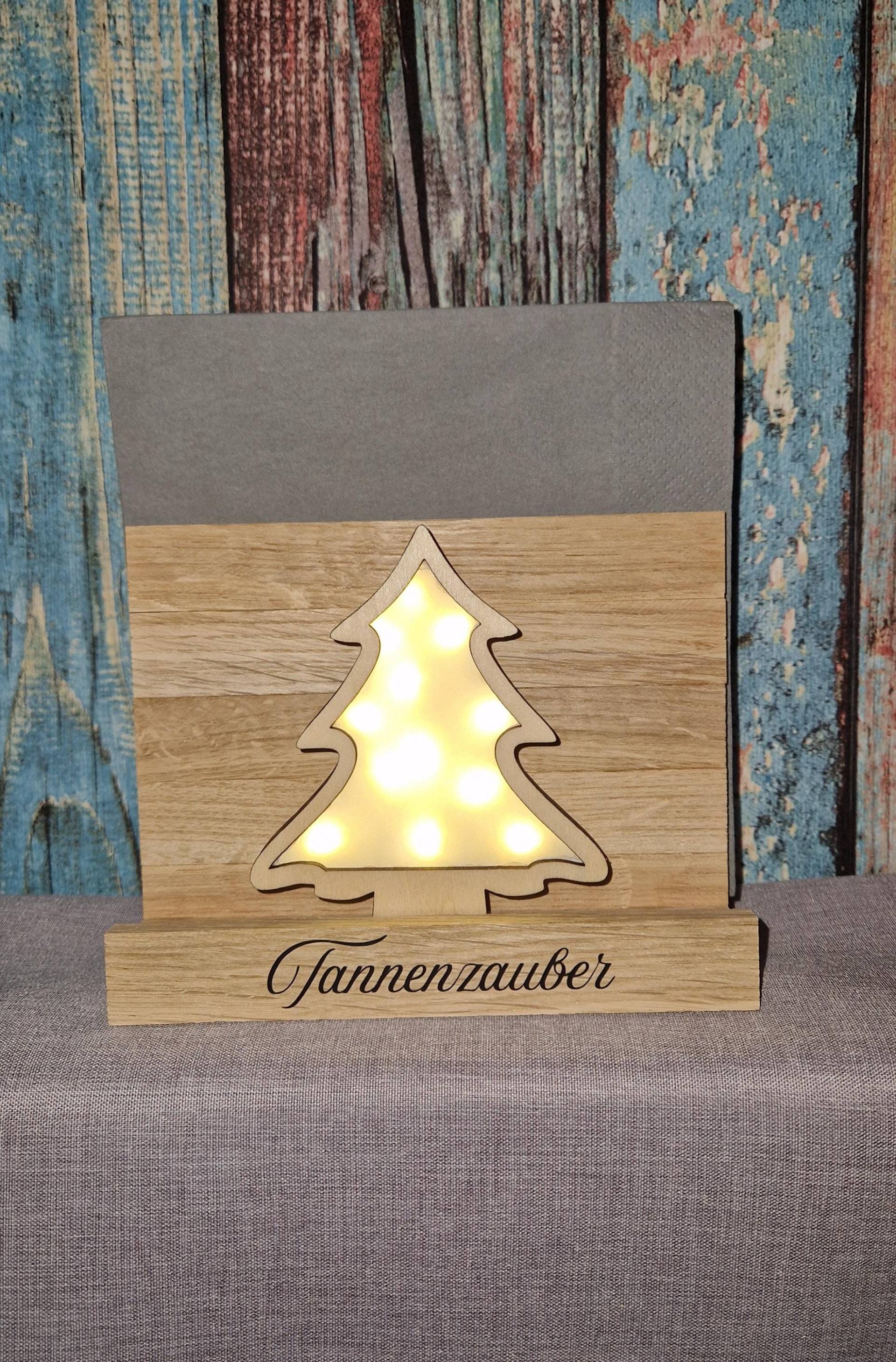 Serviettenhalter Weihnachten Holz Mit Led - Tannenbaum Tischdeko Festlich Geschenkidee Beleuchtung Advent Winterdeko Personalisierbar Serviettenhalter Weihnachten Holz Mit Led - Tannenbaum Tischdeko Festlich Geschenkidee Beleuchtung Advent Winterdeko Personalisierbar von Etsy - HarmonyHandmadeWaren