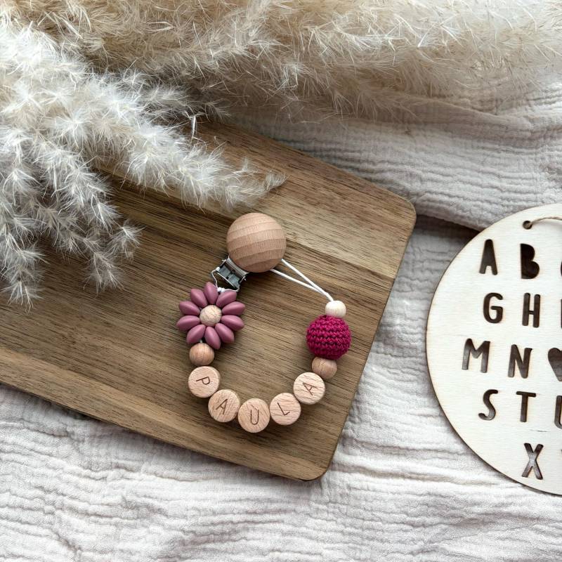 Schnullerkette Personalisiert | Mit Blume |Schnullerkette Name Babygeschenk Für Mädchen Bordeaux Schnullerkette Personalisiert | Mit Blume |Schnullerkette Name Babygeschenk Für Mädchen Bordeaux von Etsy - Hauniper