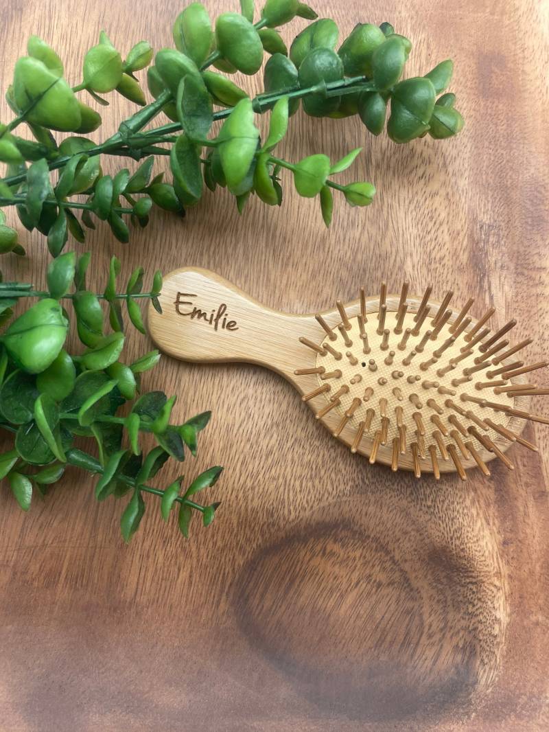 Reisepinsel Mit Gravur, Personalisierter Mini-Pinsel, Kleiner Pinsel von Etsy - HazelGroveCustoms
